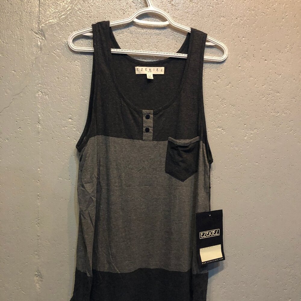 Ezekiel Tank Top Adult Size Medium Gray Cotton Sleeveless Embroidered Pocket (M)